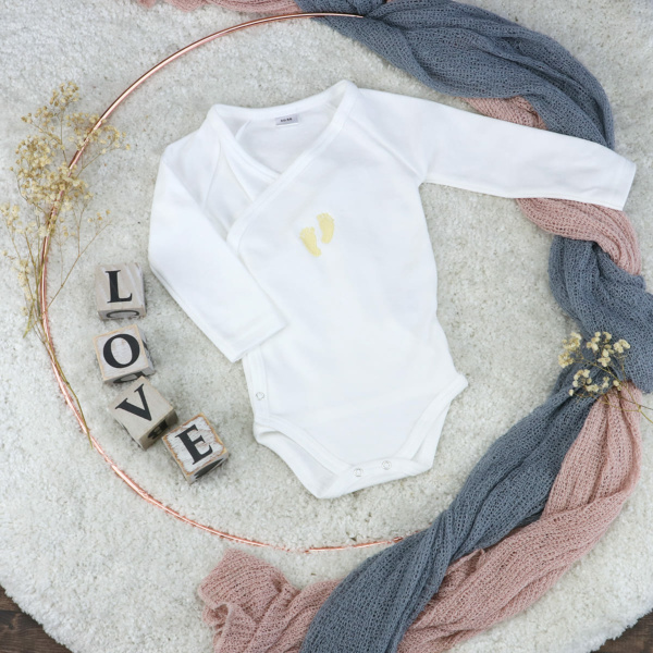 Body mit Füße-Applikation